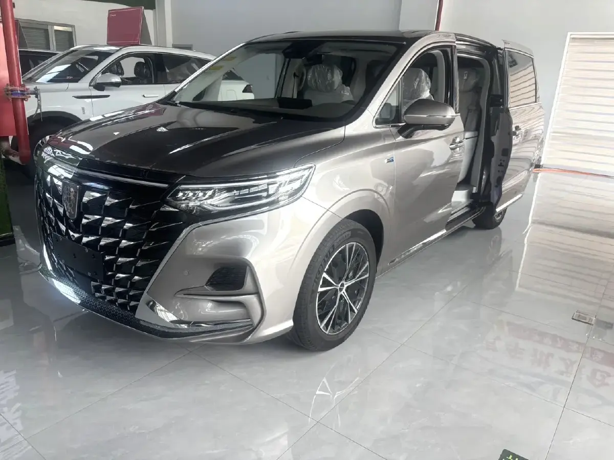 2023 Roewe iMAX8 2.0T 234HP L4 8AT