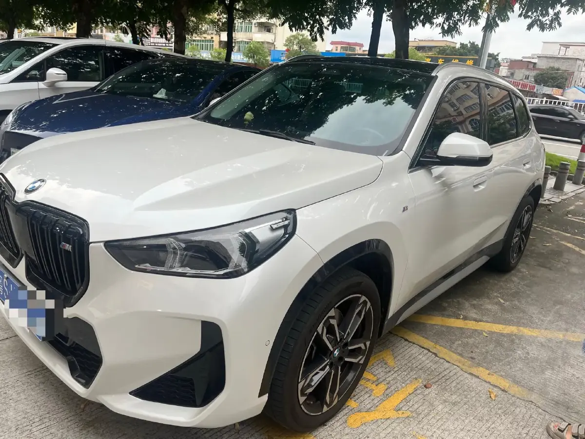 2023 BMW X1 2.0T 204HP L4 7DCT