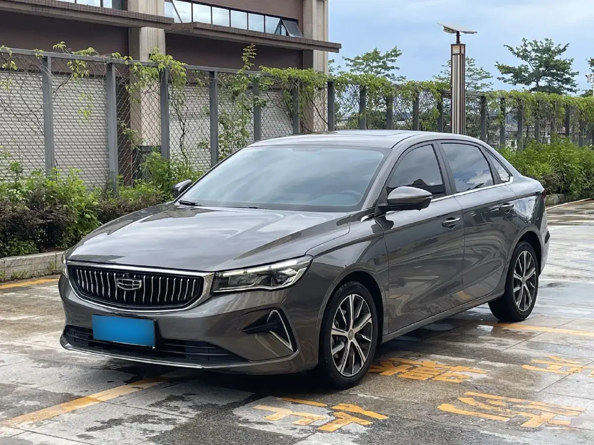 2022 Geely Emgrand 1.5L 114HP L4 CVT