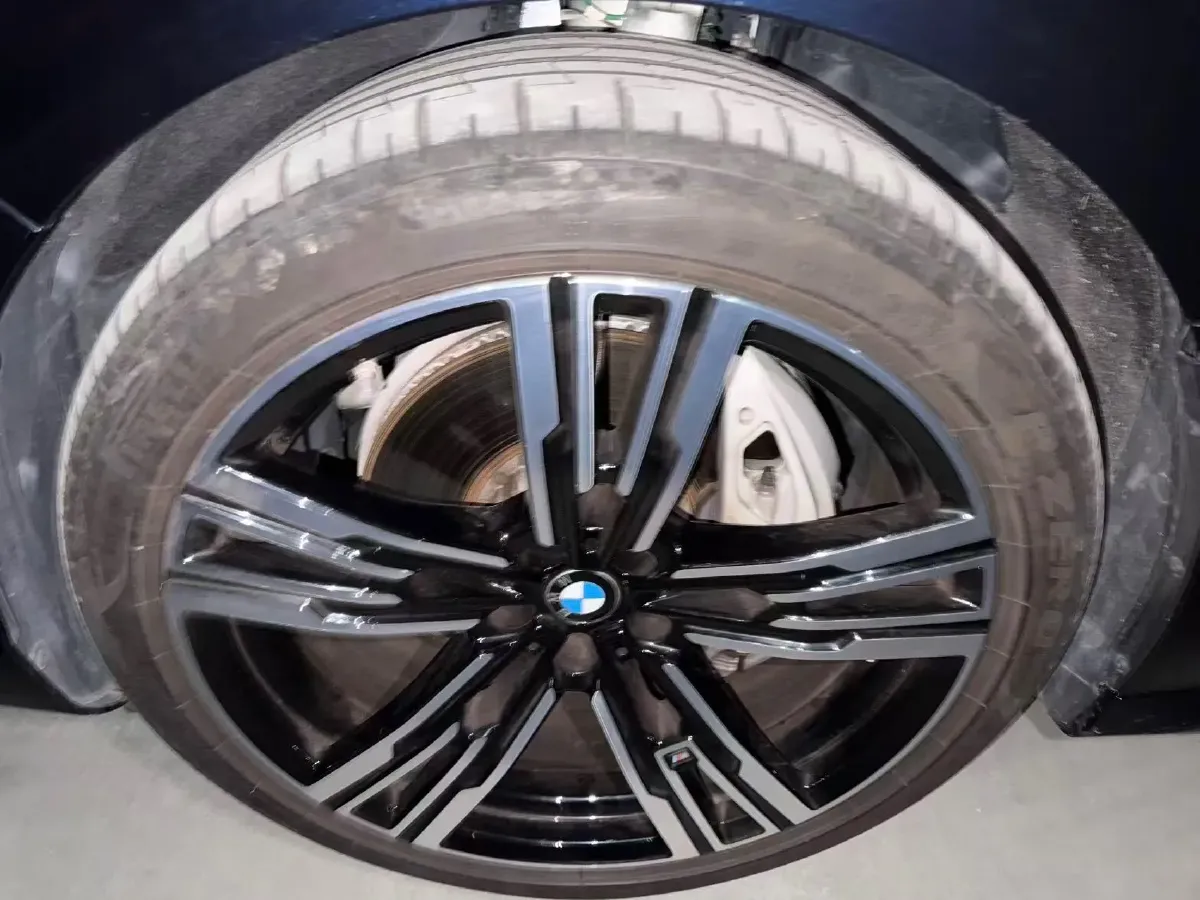 2023 BMW 3.0T 333HP L6 8AT,autocango,china used car exporter,china ev exporter,chinese used car exporter,chinese used ev exporter