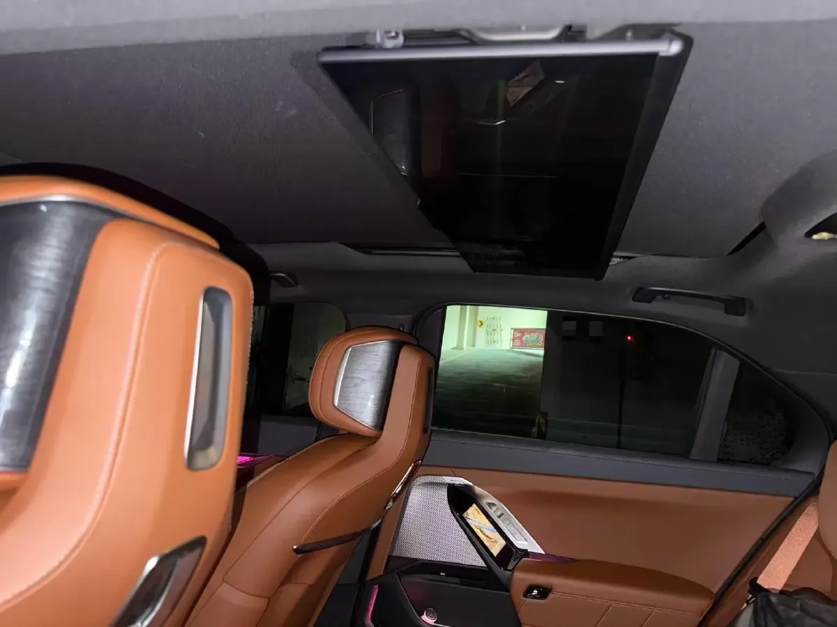 2023 BMW 3.0T 333HP L6 8AT,autocango,china used car exporter,china ev exporter,chinese used car exporter,chinese used ev exporter