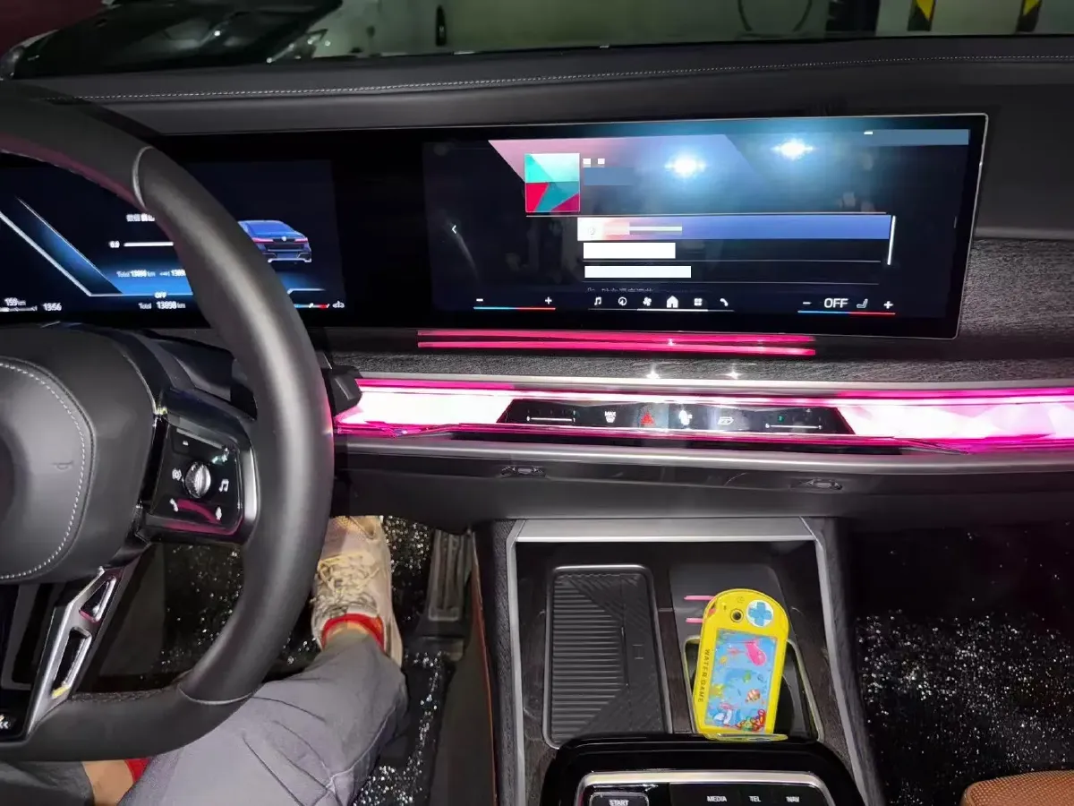 2023 BMW 3.0T 333HP L6 8AT,autocango,china used car exporter,china ev exporter,chinese used car exporter,chinese used ev exporter