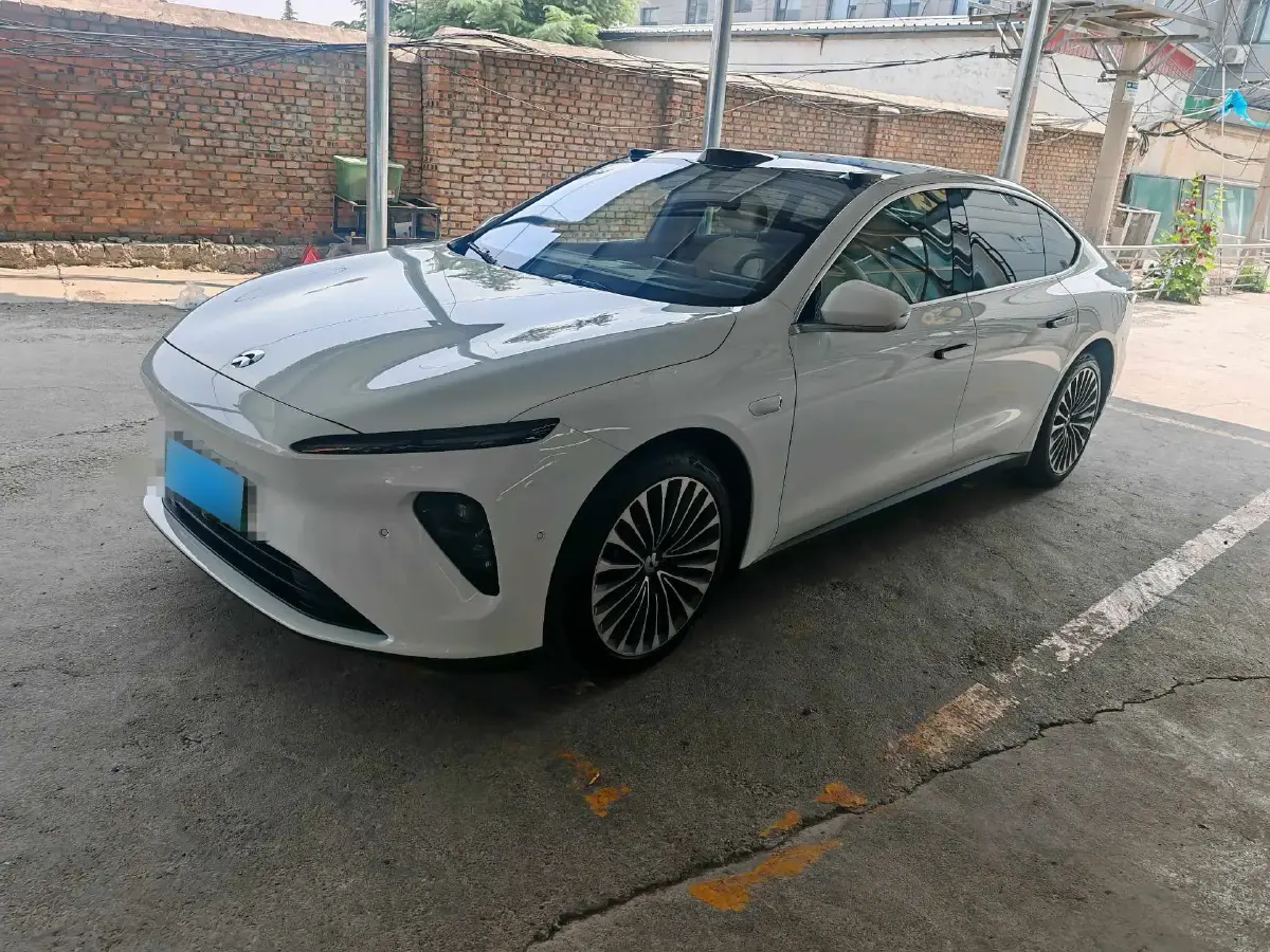 2023 NIO ET7 BEV 75KWH