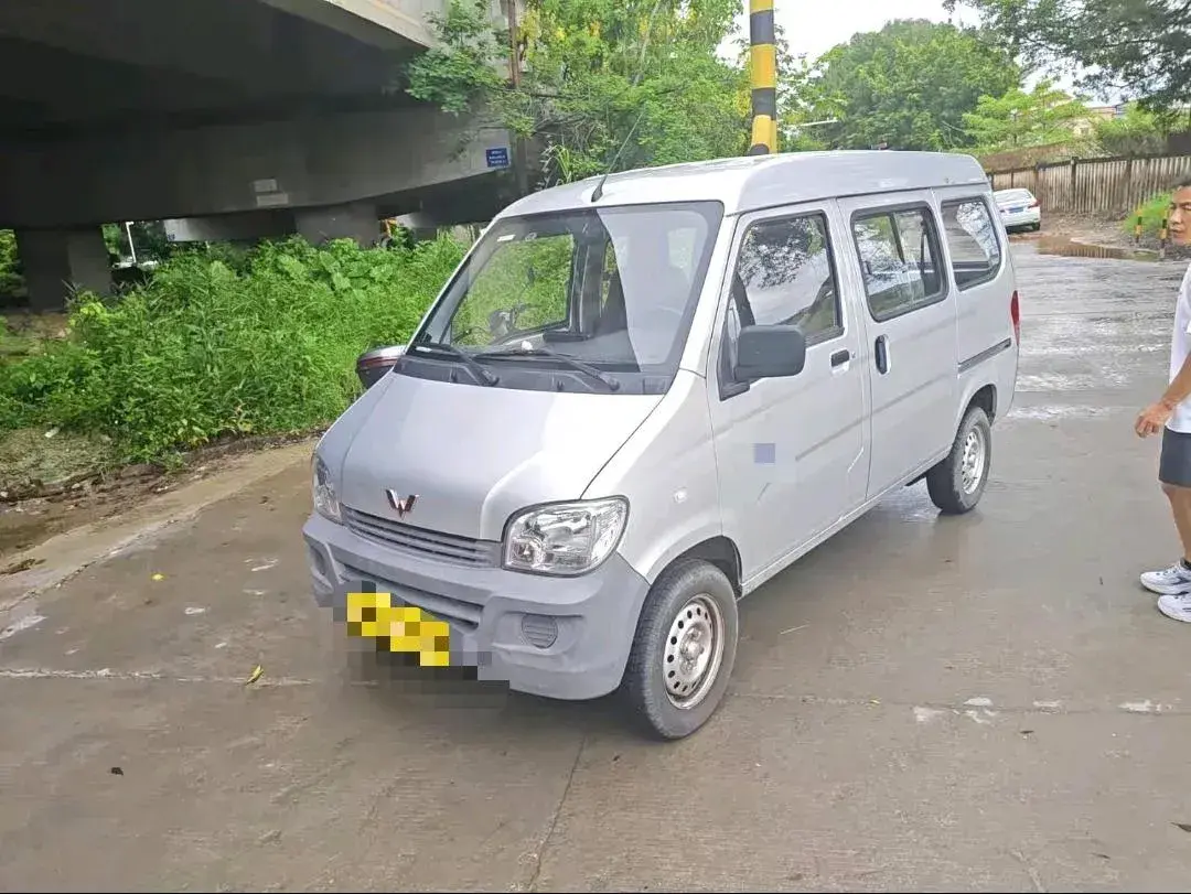 2023 WuLing ZhiGuang 1.5L 102HP L4 5MT