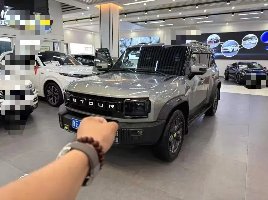 2023 Jetour Traveller 2.0T 254HP L4 7DCT