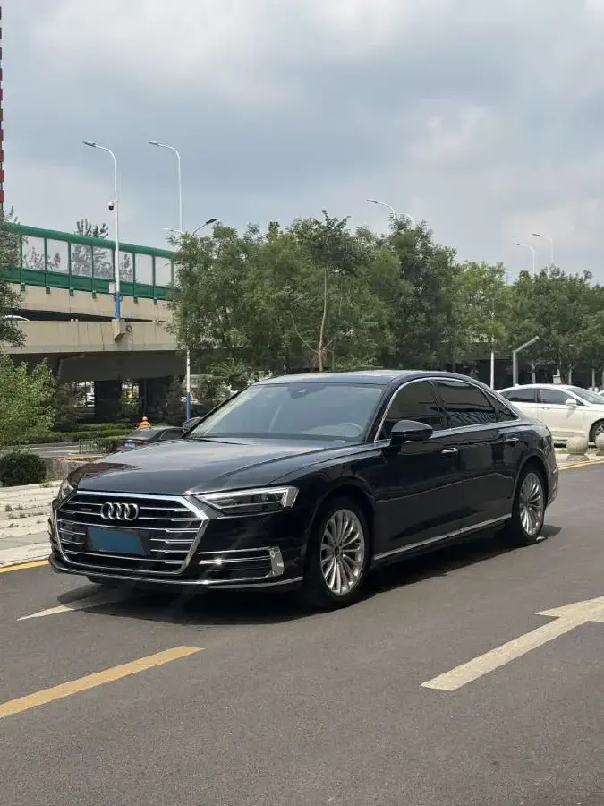 2021 Audi A8 3.0T 286HP V6 8AT