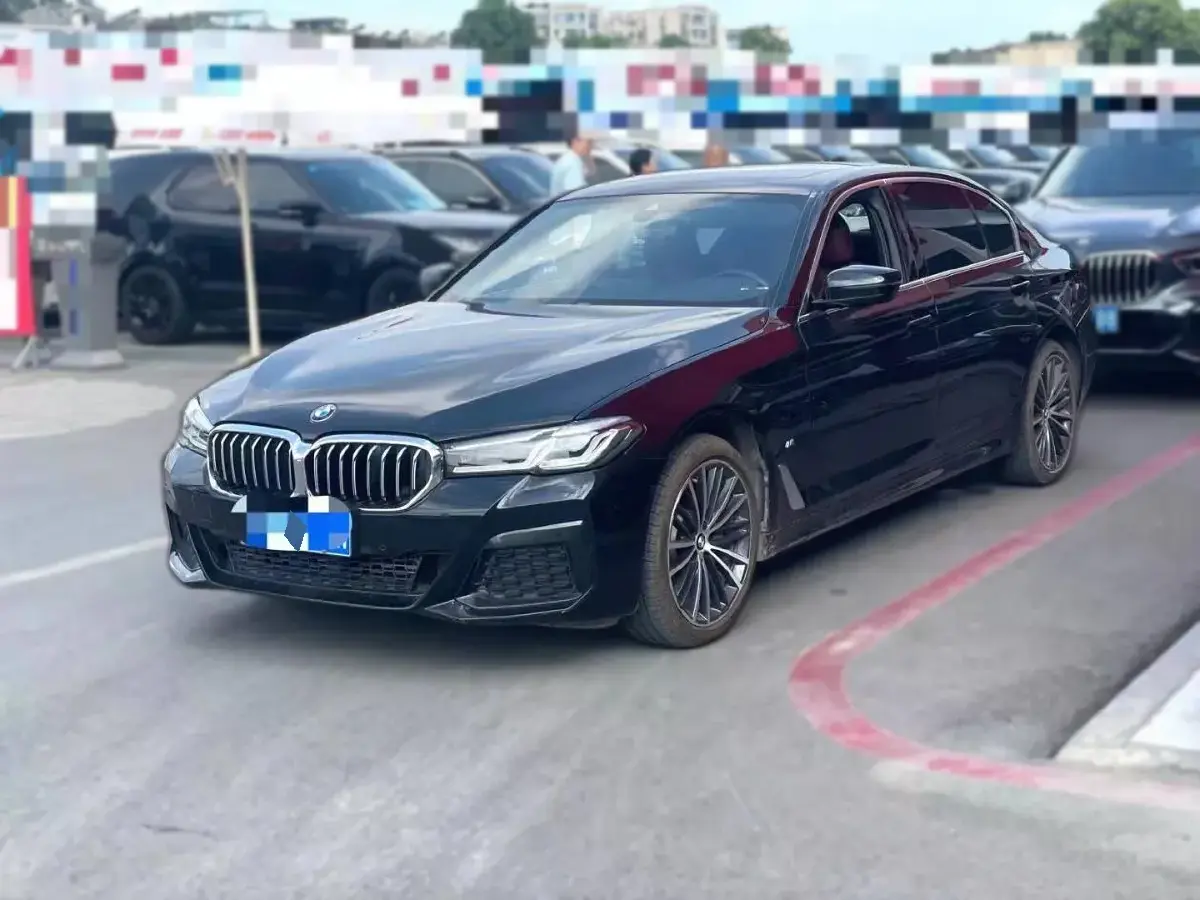2022 BMW 5 Series 2.0T 252HP L4 8AT