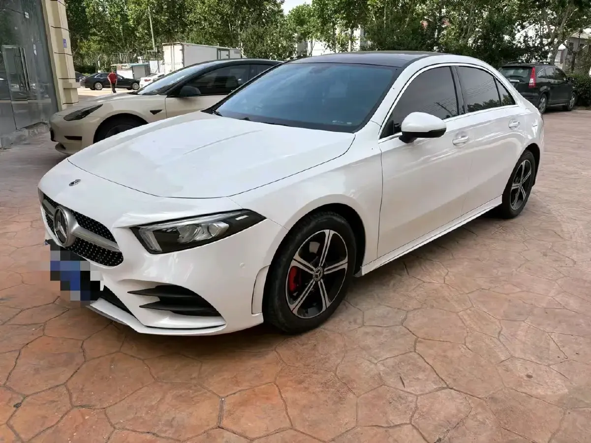 2022 Mercedes-Benz A Class 1.3T 163HP L4 7DCT
