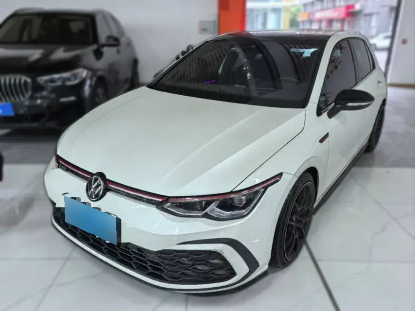 2023 Volkswagen GolfGTI 2.0T 220HP L4 7DCT
