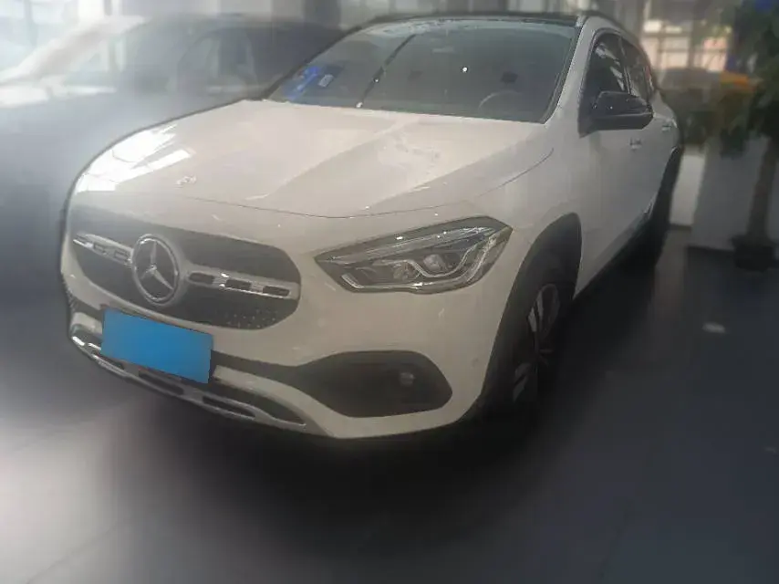 2023 Mercedes-Benz GLA Class 2.0T 190HP L4 8DCT