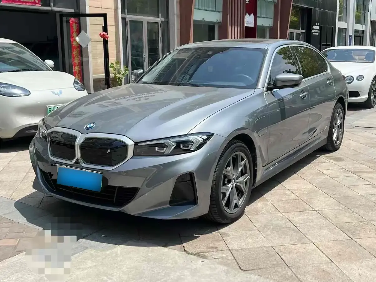 2022 BMW i3 BEV 70KWH