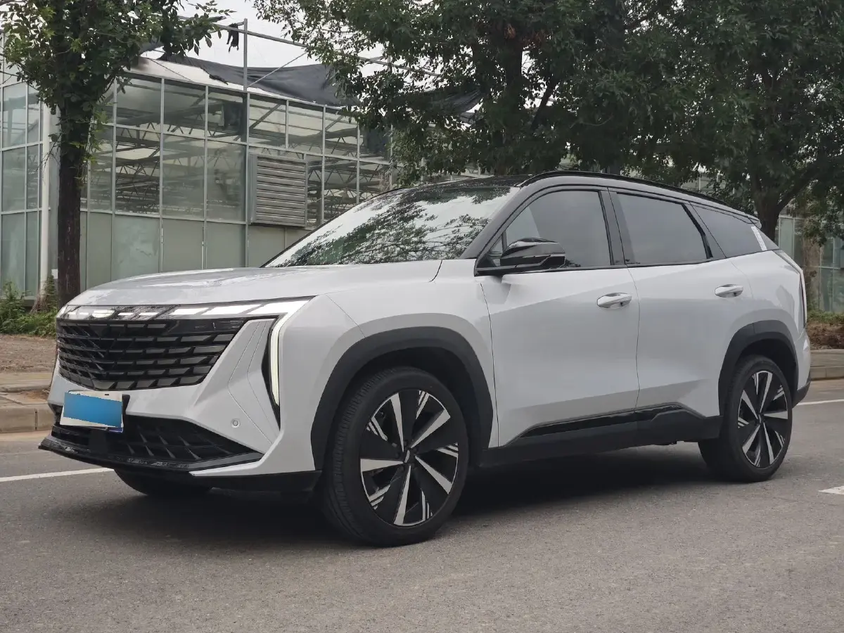 2024 Geely StarRay 1.5T 181HP L4 7DCT