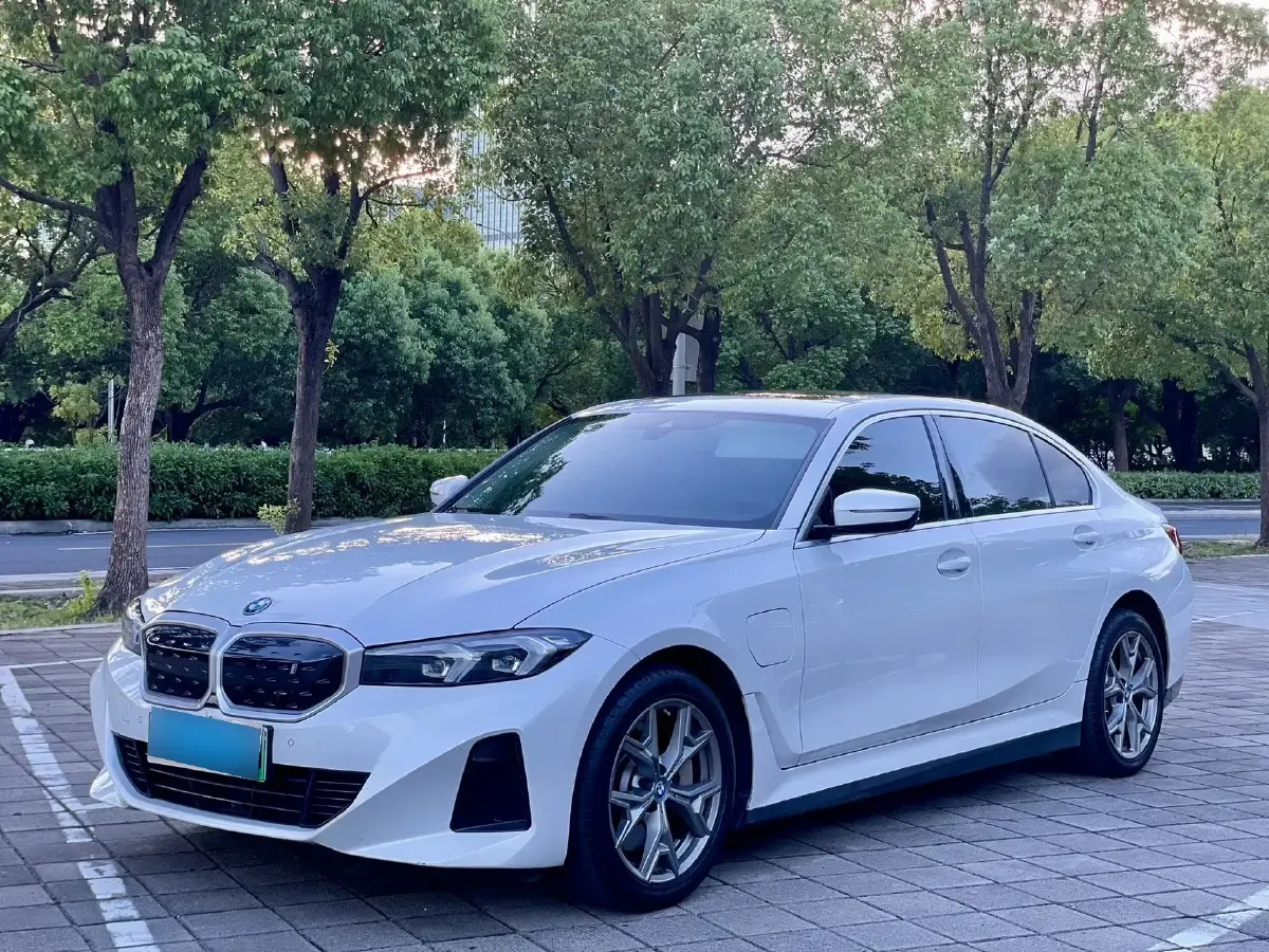 2022 BMW i3 BEV 70KWH