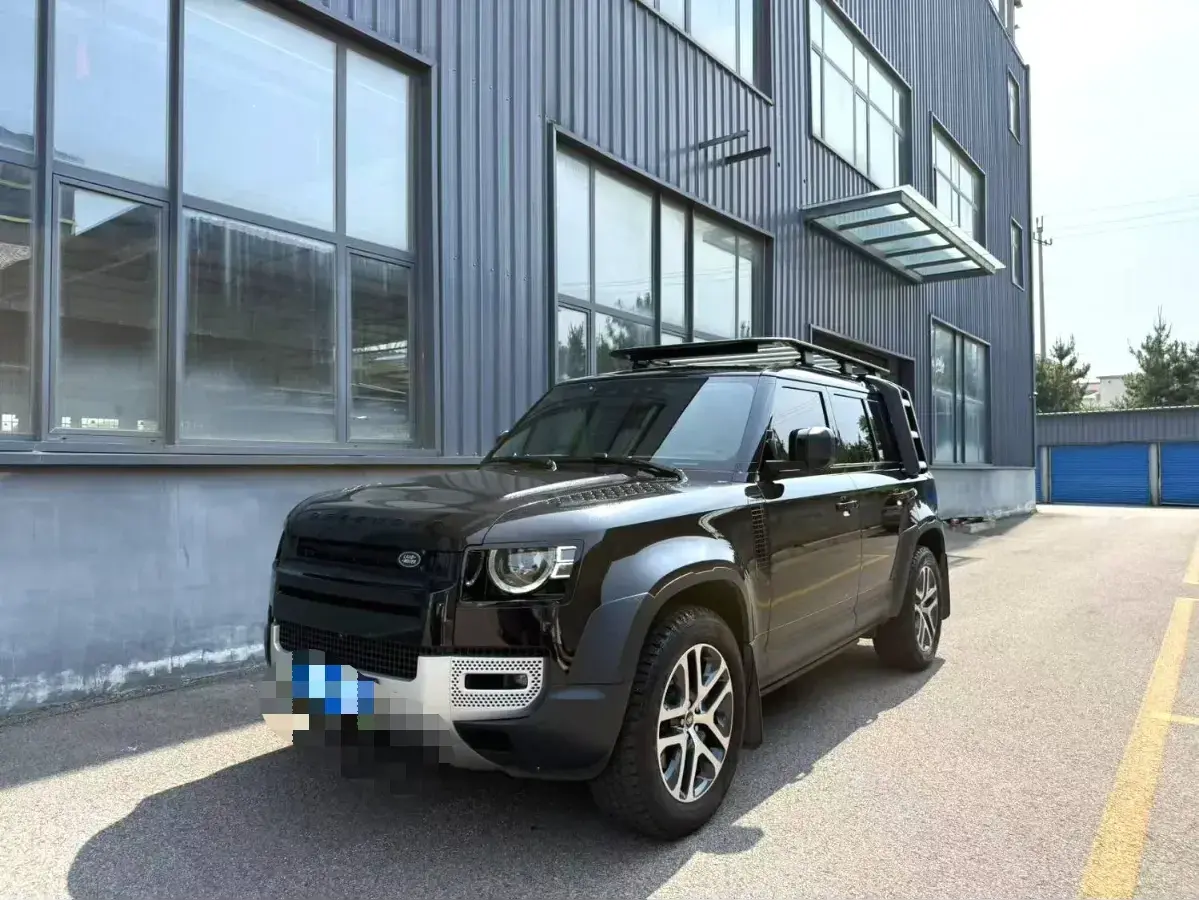 2024 Land Rover Defender 3.0T 400HP L6 8AT