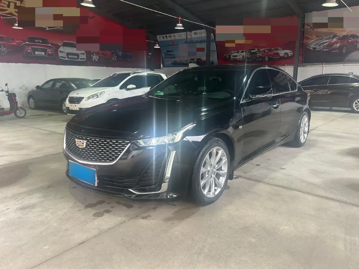 2022 Cadillac CT5 2.0T 237HP L4 10AT