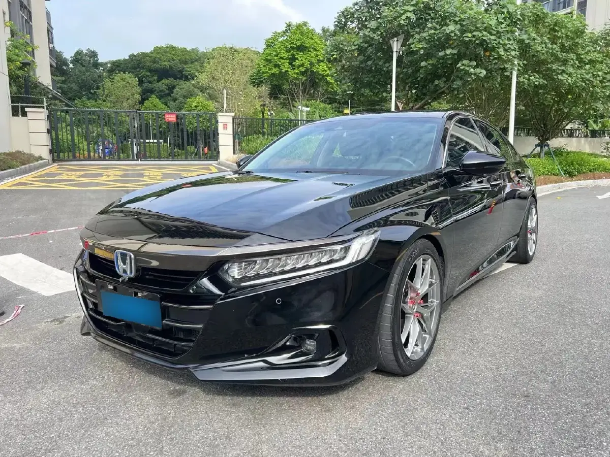 2022 Honda Accord 2.0L 146HP L4 E-CVT Hybrid