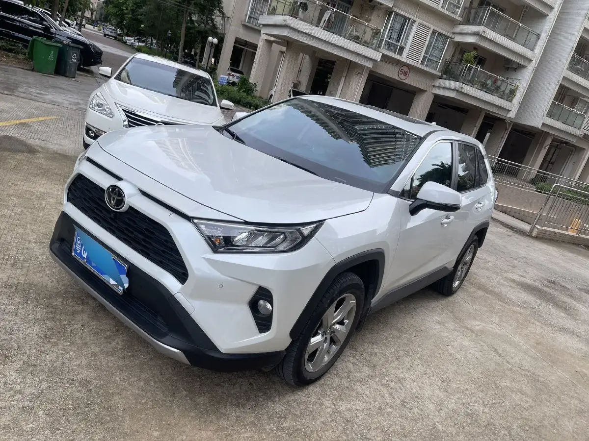 2022 Toyota RAV4 2.0L 171HP L4 CVT