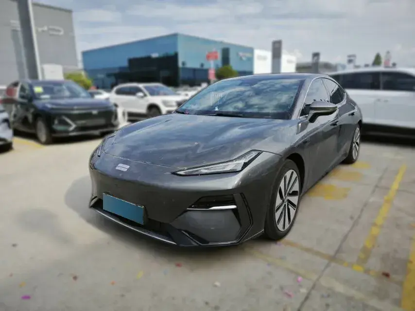 2024 Geely Galaxy E8 BEV 76KWH