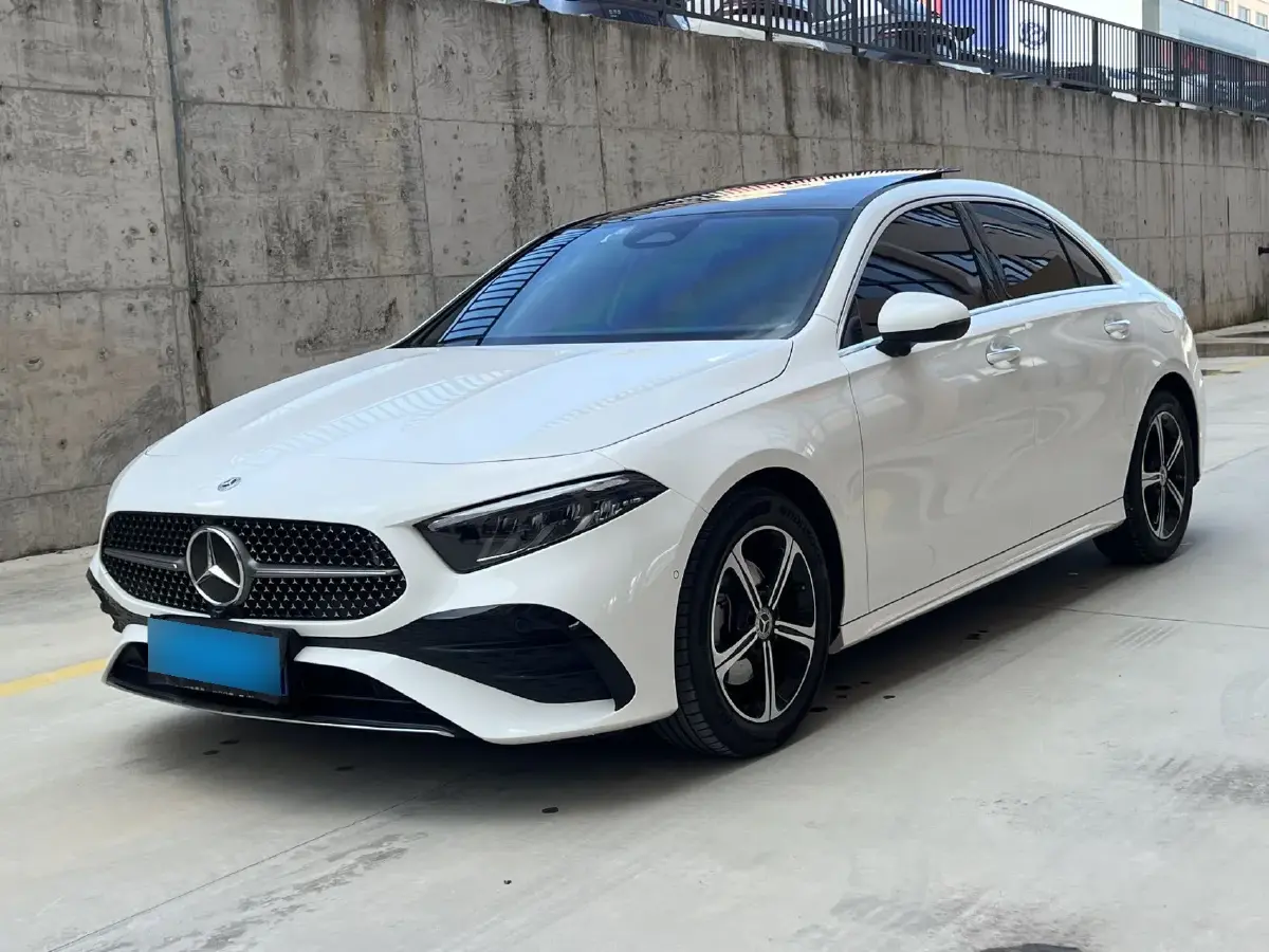 2025 Mercedes-Benz A Class 1.3T 163HP L4 7DCT