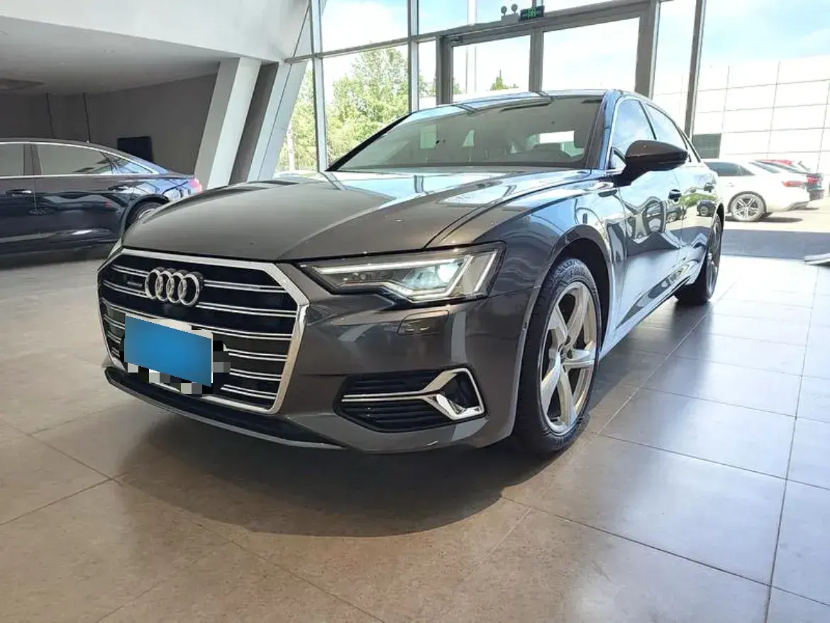 2024 Audi A6L 2.0T 245HP L4 7DCT