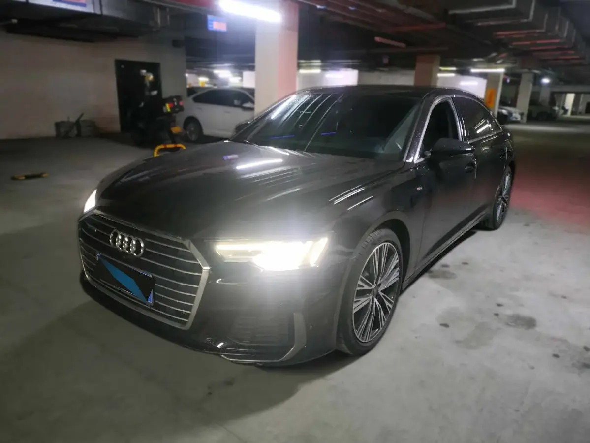 2022 Audi A6L 2.0T 224HP L4 7DCT