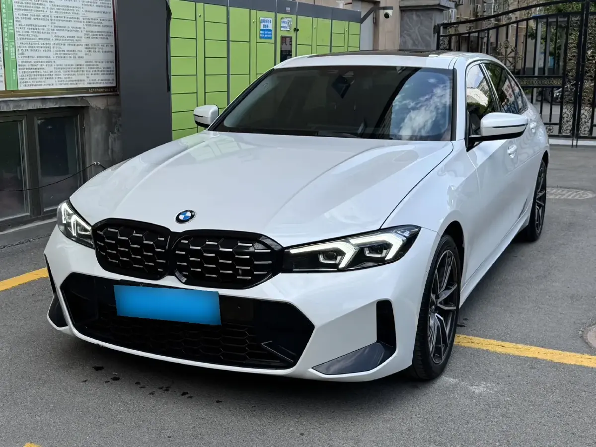 2023 BMW 3 Series 2.0T 184HP L4 8AT