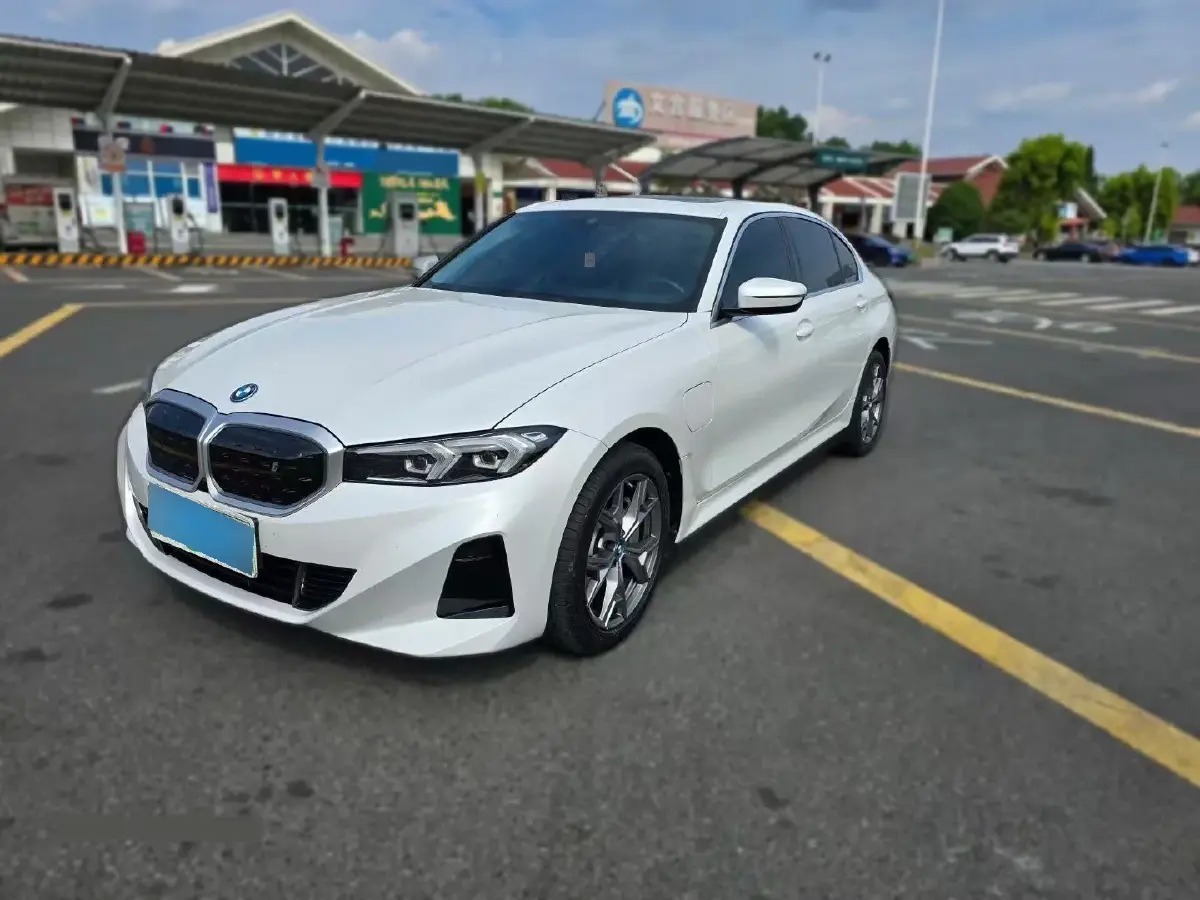 2022 BMW i3 BEV 70KWH