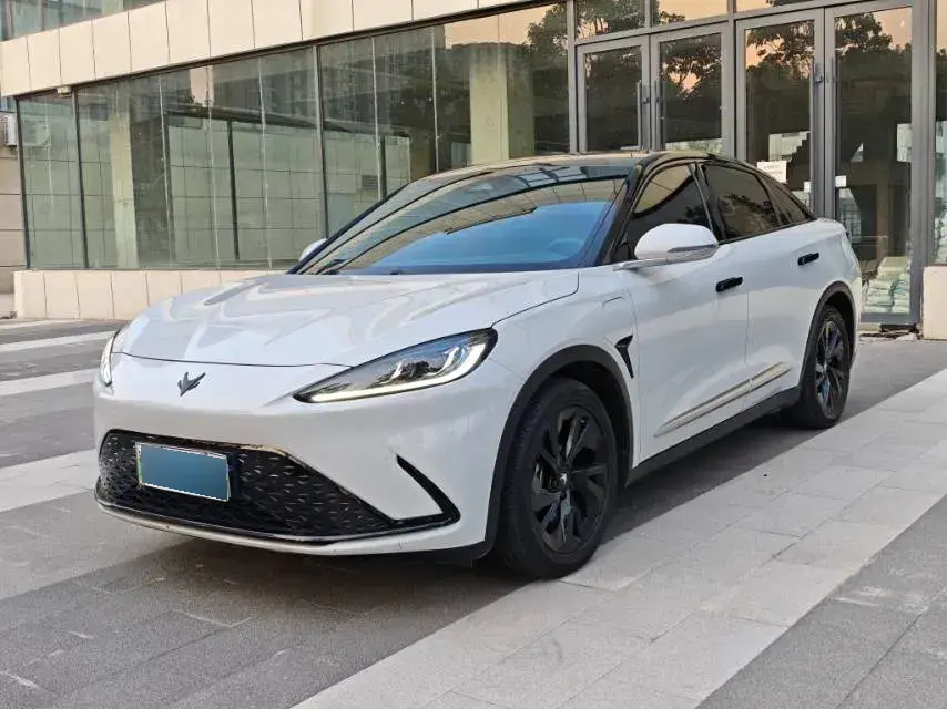 2022 ARCFOX αS BEV 65.6KWH