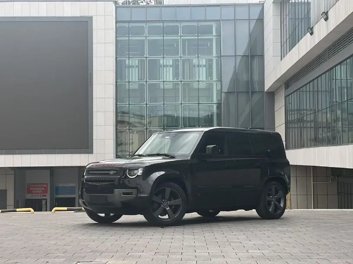 2023 Land Rover Defender 5.0T 525HP V8 8AT