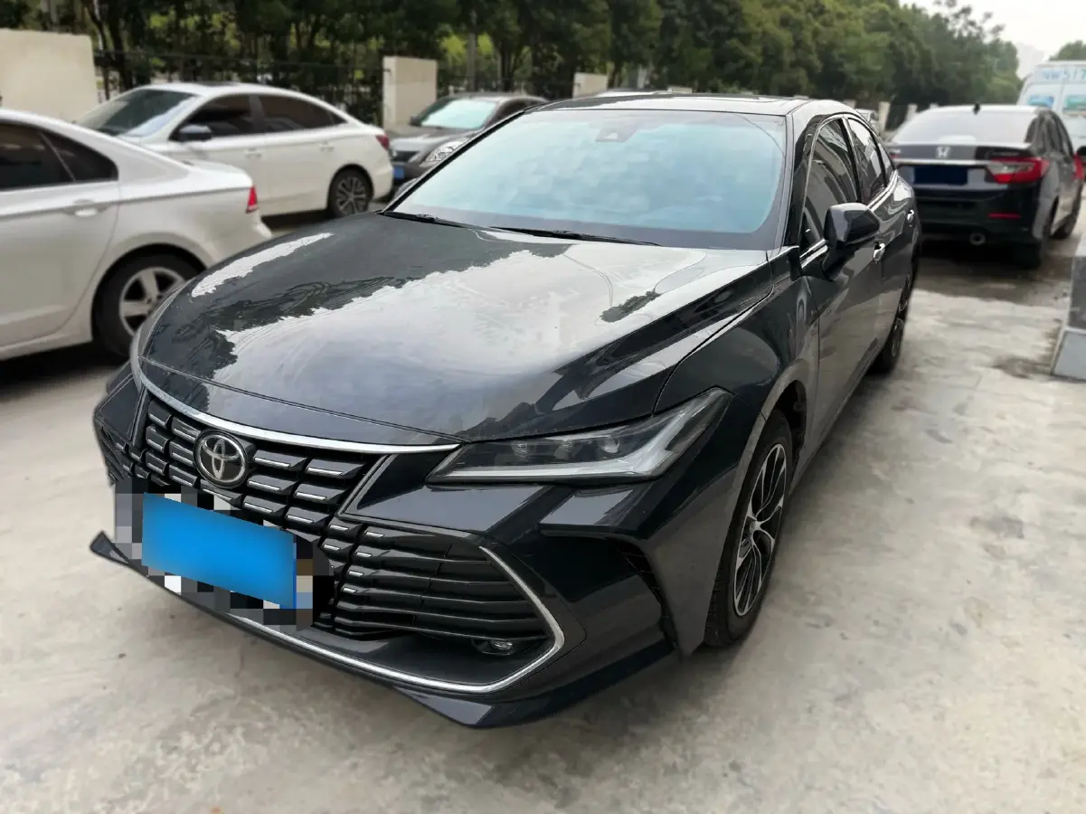 2023 Toyota Avalon 2.0L 177HP L4 CVT