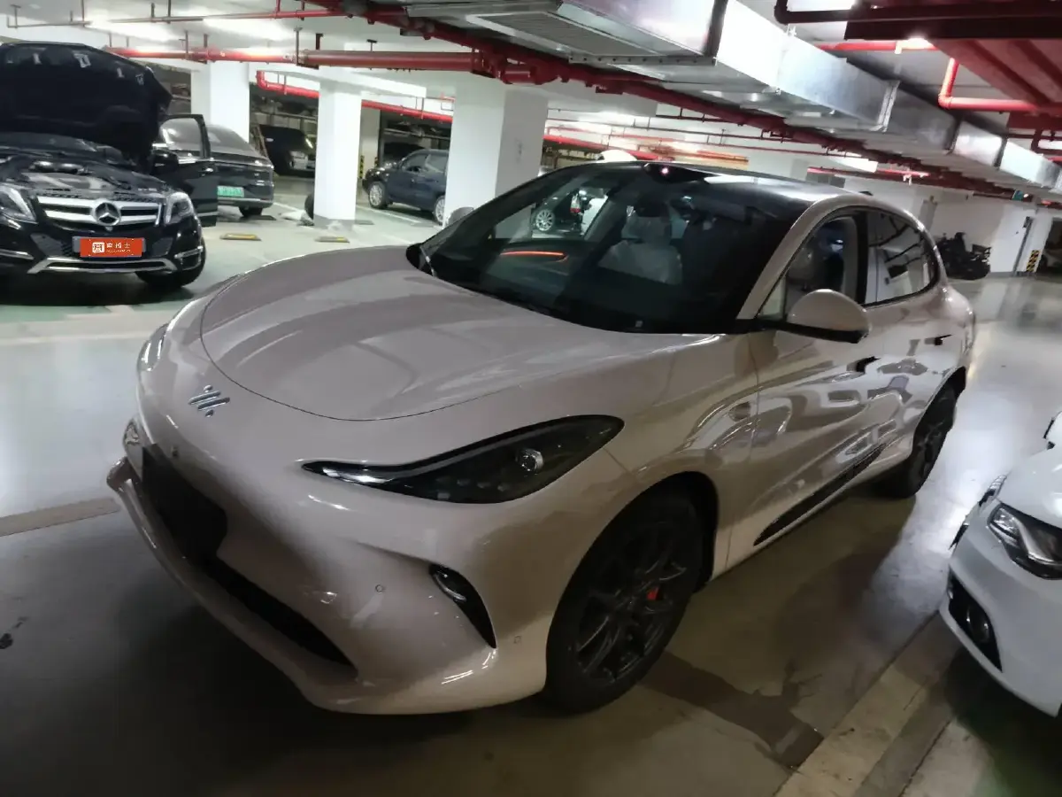 2025 IM LS6 BEV 75KWH