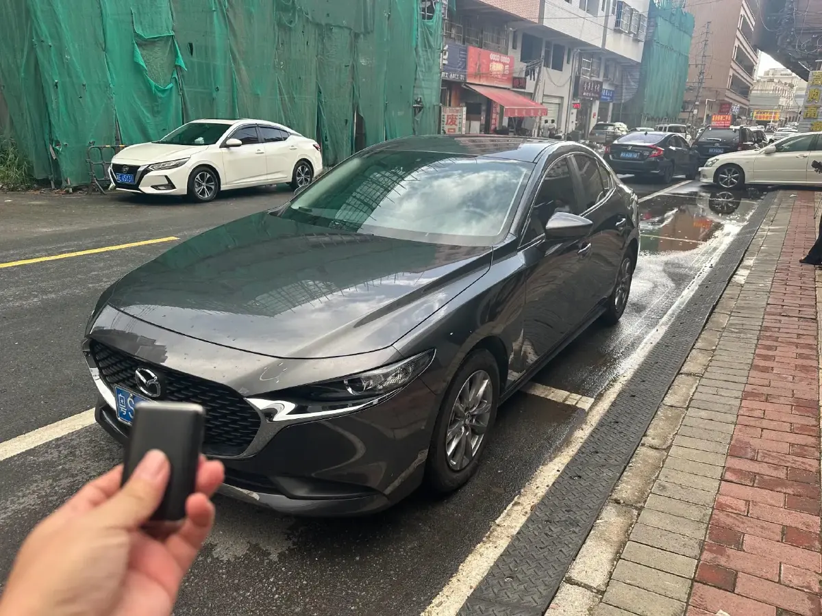 2023 Mazda 3 Axela 2.0L 158HP L4 6AT