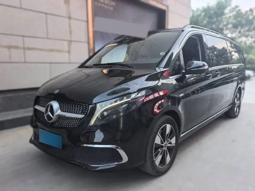 2022 Mercedes-Benz V Class 2.0T 211HP L4 9AT