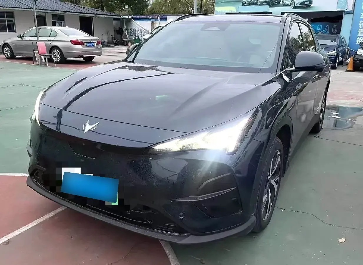 2024 ARCFOX αT5 BEV 65KWH