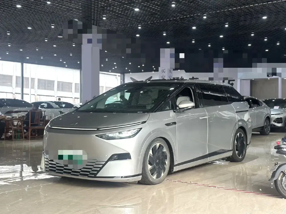 2024 Xpeng X9 BEV 101.5KWH