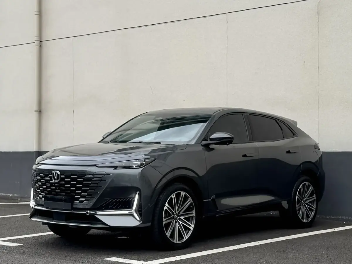 2021 ChangAn UNI-K 2.0T 233HP L4 8AT