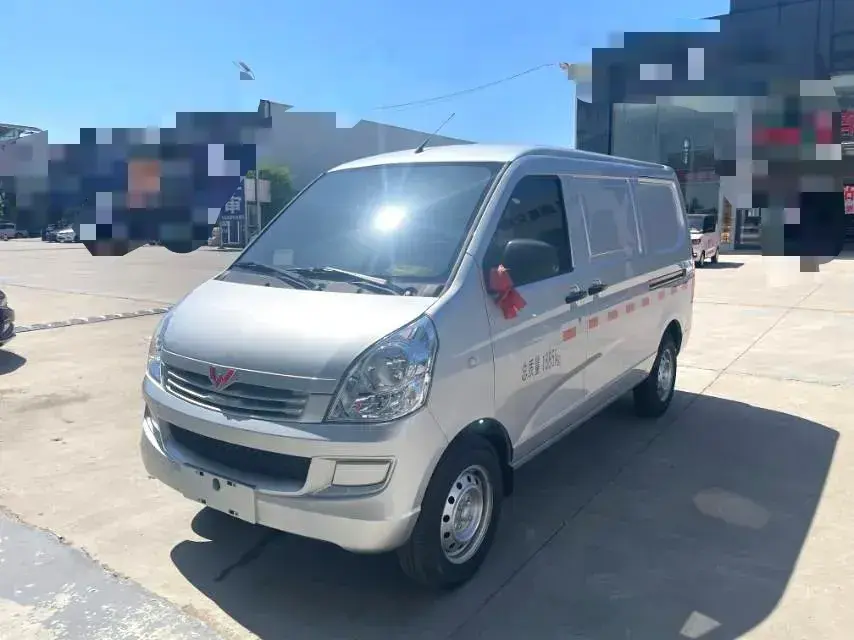 2022 WuLing RongGuang S 1.2L 76HP L4 5MT