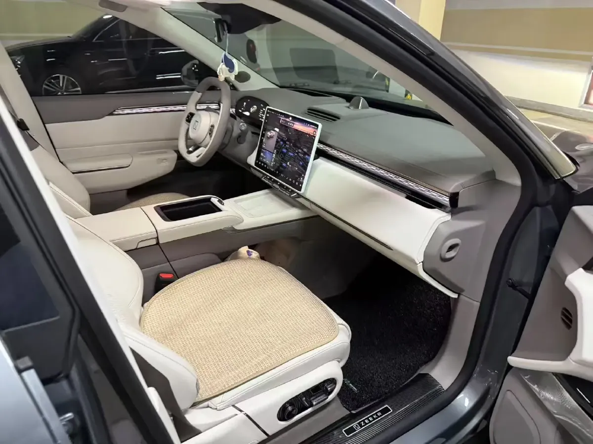 2025 Zeekr 7X BEV 100KWH,autocango,china used car exporter,china ev exporter,chinese used car exporter,chinese used ev exporter