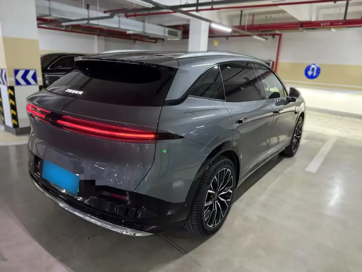 2025 Zeekr 7X BEV 100KWH,autocango,china used car exporter,china ev exporter,chinese used car exporter,chinese used ev exporter