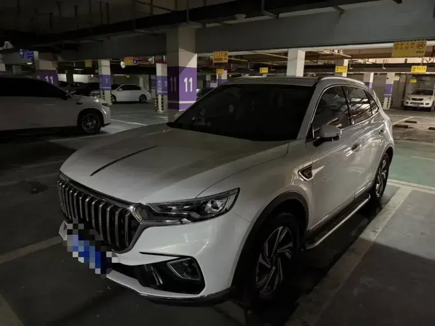2022 HongQi HS5 2.0T 224HP L4 6AT