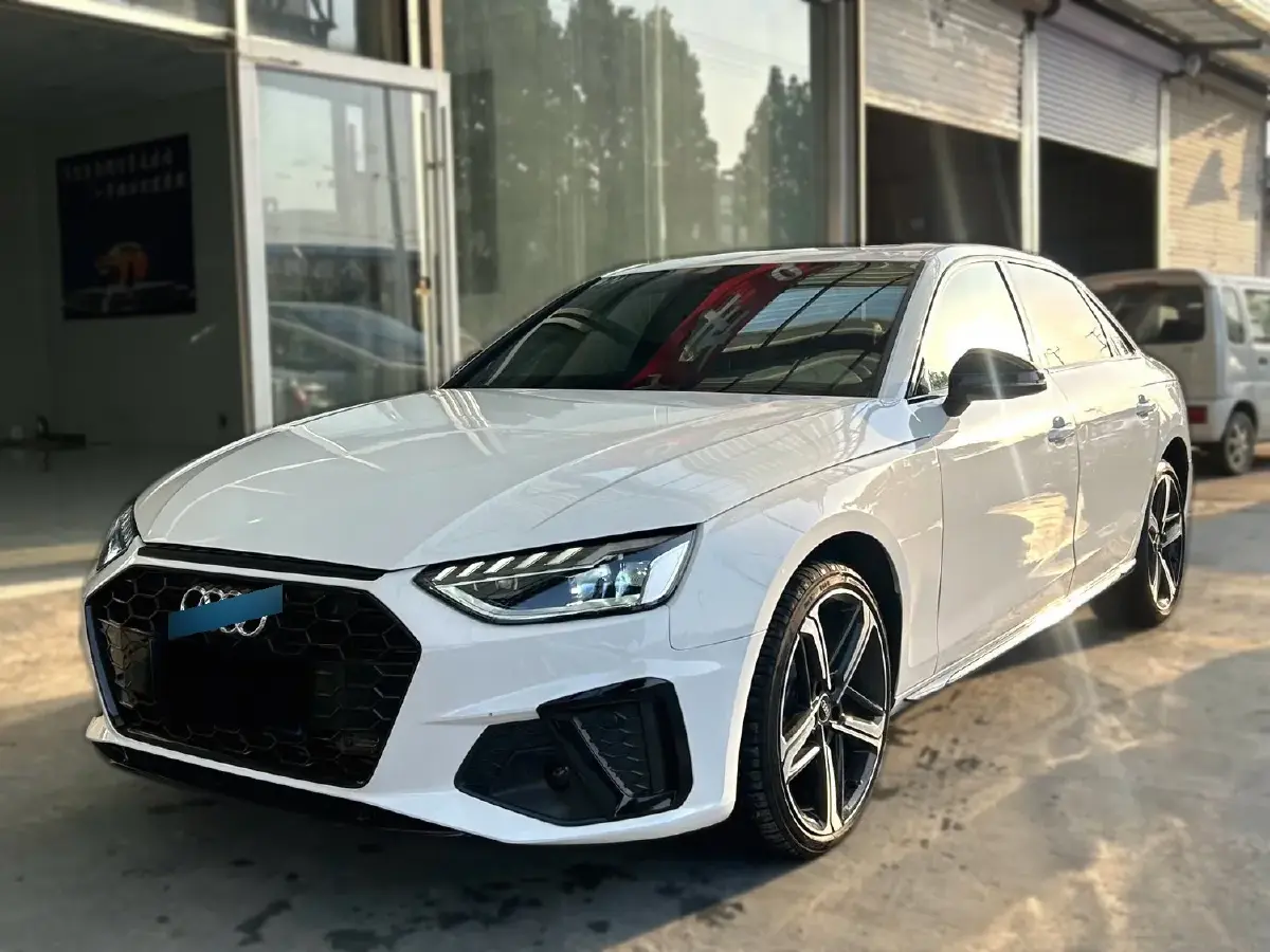 2024 Audi A4L 2.0T 190HP L4 7DCT