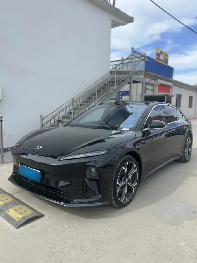 2024 NIO ET5T BEV 75KWH