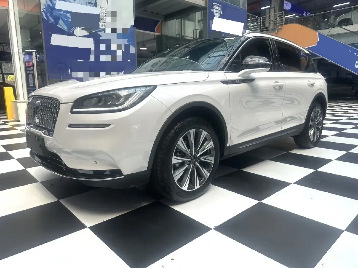 2022 Lincoln Corsair 2.0T 245HP L4 8AT