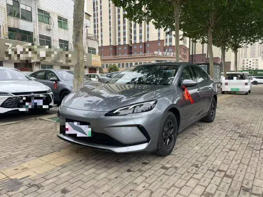 2025 BYD Seal05 DM-i 1.5L 101HP L4 E-CVT PHEV 7.68KWH