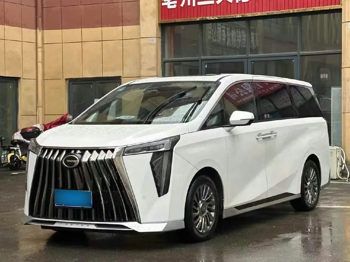 2024 GAC Trumpchi M8 2.0T 190HP L4 E-CVT Hybrid