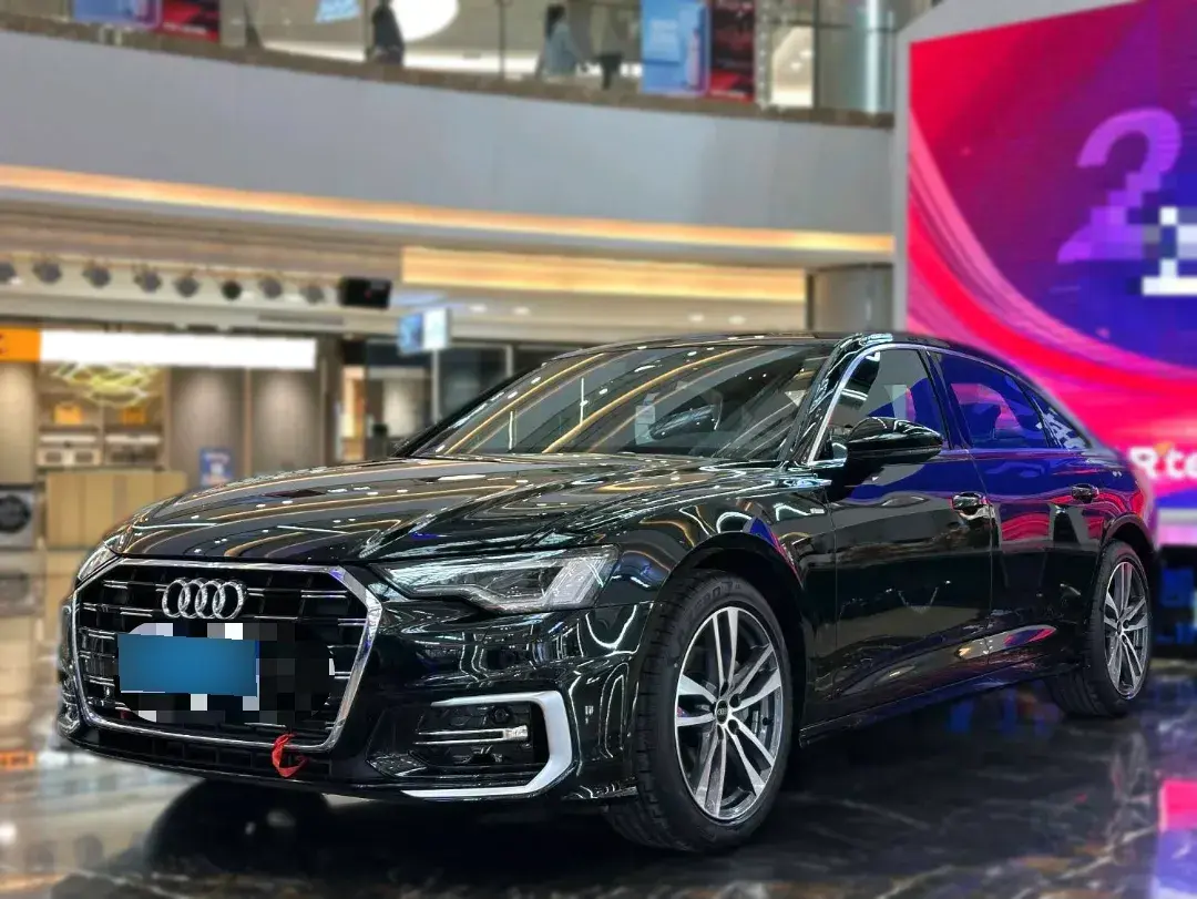 2024 Audi A6L 2.0T 190HP L4 7DCT
