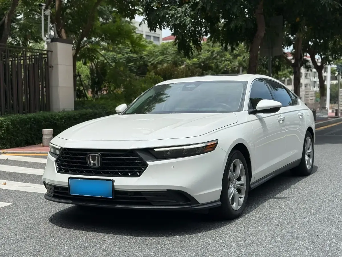 2023 Honda Accord 1.5T 192HP L4 CVT