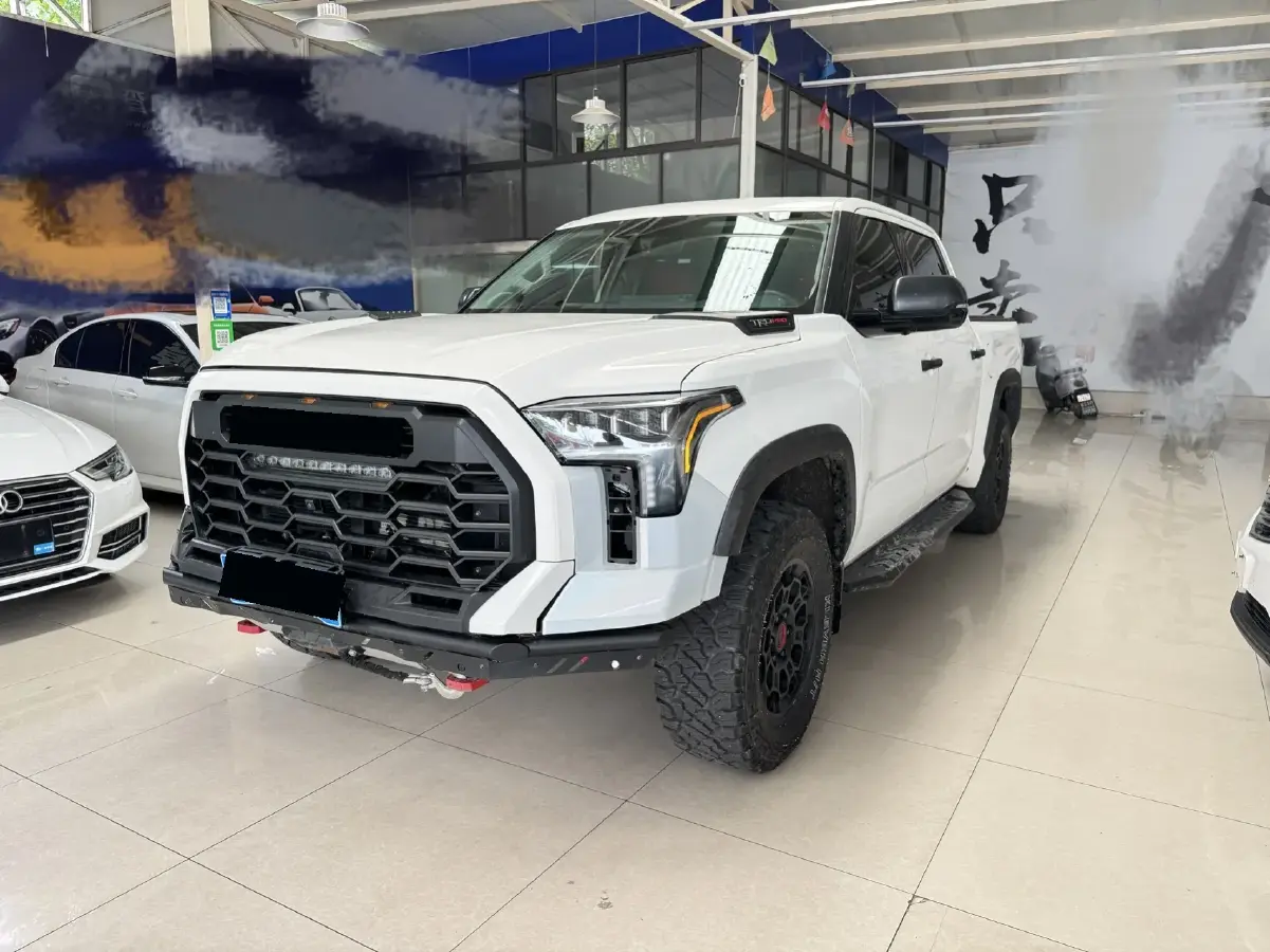 2022 Tank 300 2.0T 227HP L4 8AT