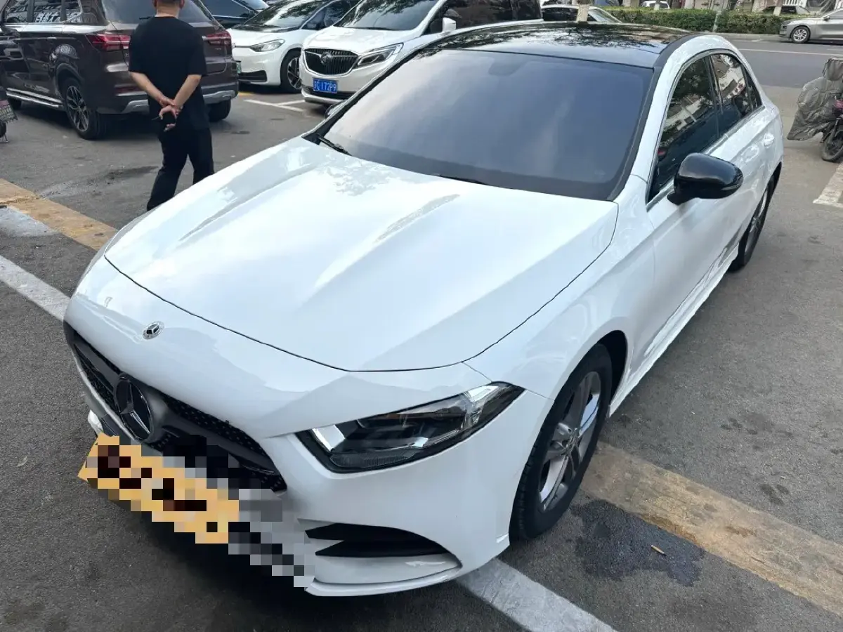 2022 Mercedes-Benz A Class 1.3T 136HP L4 7DCT