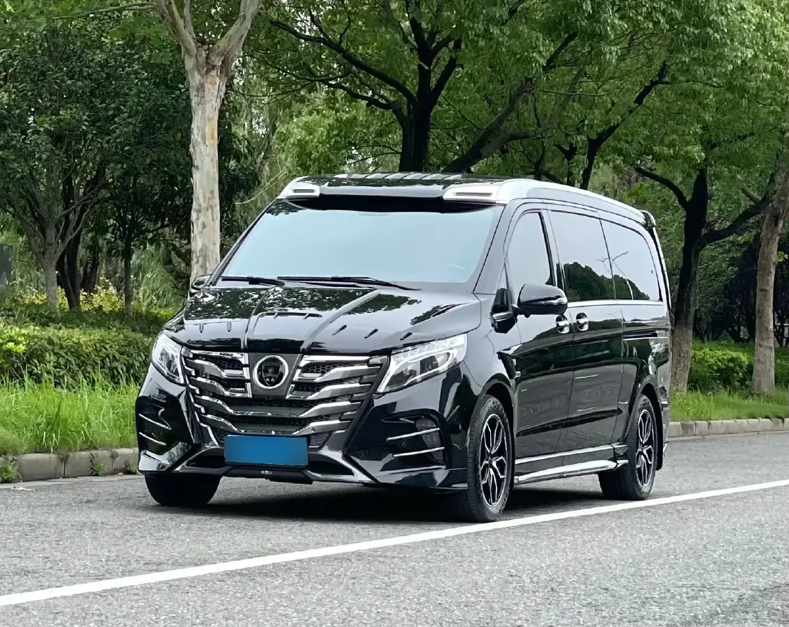 2021 Mercedes-Benz V Class 2.0T 211HP L4 9AT